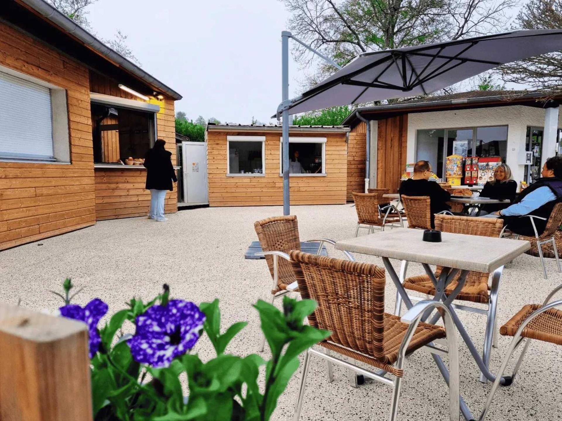 Camping De Charlieu - Mobile Home 沙尔略 外观 照片